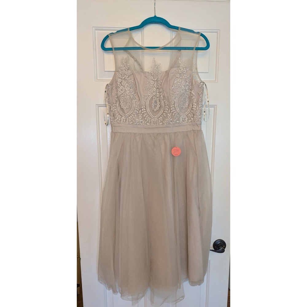 Chi Chi London Cynthia Dress UK 14 US 10 Shimmer Lace Sleeveless Midi Party NWT